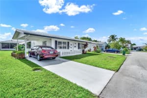 7422 NW 73RD AVE, Tamarac, FL 33321 Sold 10/10/23