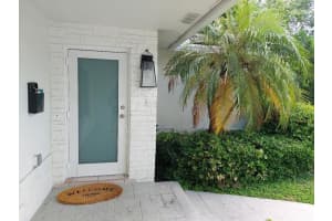 861 NW 7th St, Boca Raton, FL 33486 Sold 10/17/23