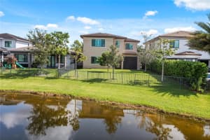 10472 Waves Way, Parkland, FL 33076 Sold 11/22/23