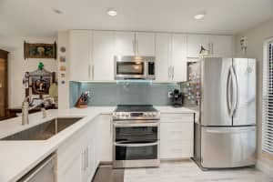 3050 S OAKLAND FOREST DR 2001, Oakland Park, FL 33309 Sold 10/31/23