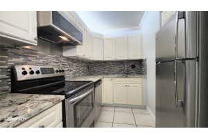 555 SE 8th St 151, Deerfield Beach, FL 33441 Sold 09/14/23