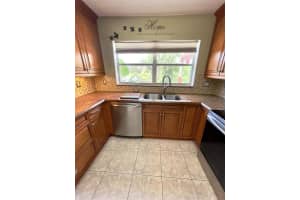 6257 NW 38th Dr, Coral Springs, FL 33067 Sold 01/12/24