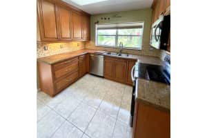 6257 NW 38th Dr, Coral Springs, FL 33067 Sold 01/12/24