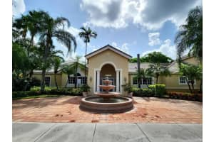 2620 S University Dr 214, Davie, FL 33328 Sold 09/25/23