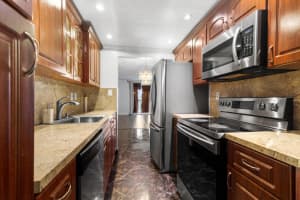 3141 NW 47th Ter 421, Lauderdale Lakes, FL 33319 Sold 10/03/23