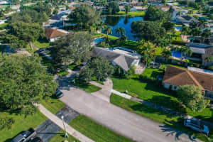 1310 SW 129th Way, Davie, FL 33325 Sold 09/11/23