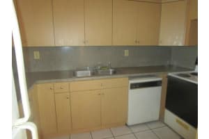 1890 W 56th St 1-425, Hialeah, FL 33012 Sold 09/28/23