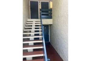 5256 NE 6th Ave D30, Oakland Park, FL 33334 Sold 10/25/23
