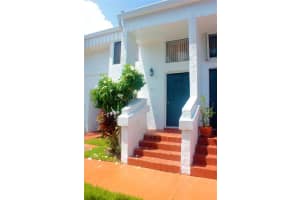 21300 San Simeon Way 4N, Miami, FL 33179 Sold 10/11/23