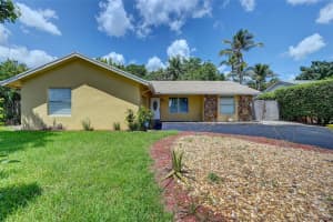 19667 Delaware Circle, Boca Raton, FL 33434 Sold 10/02/23