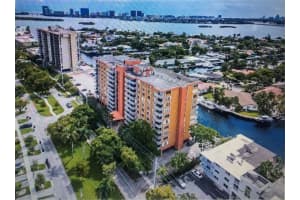 2450 NE 135th St 810, Miami, FL 33181 Sold 08/19/24
