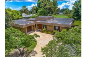 6003 Dogwood Cir, Tamarac, FL 33319 Sold 10/10/23