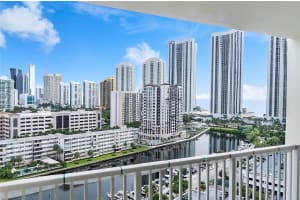 300 Bayview Dr 1611, Sunny Isles Beach, FL 33160 Sold 03/11/24