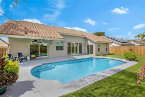 10391 NW 18th Mnr, Plantation, FL 33322 Sold 09/19/23