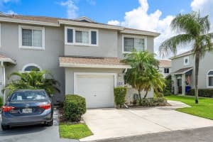 4759 SW 14th St 4759, Deerfield Beach, FL 33442 Sold 11/06/23