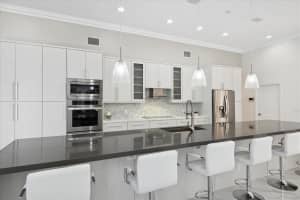 9523 NW 67th Pl, Parkland, FL 33076 Sold 12/15/23