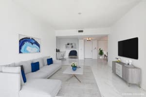 3100 N Ocean Blvd 306, Fort Lauderdale, FL 33308 Sold 12/12/23