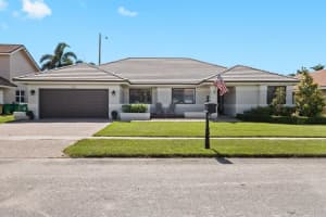 1601 W Oak Knoll Cir, Davie, FL 33324 Sold 09/12/23