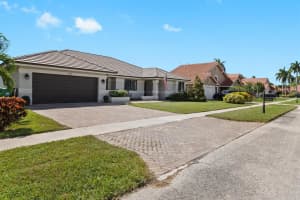 1601 W Oak Knoll Cir, Davie, FL 33324 Sold 09/12/23