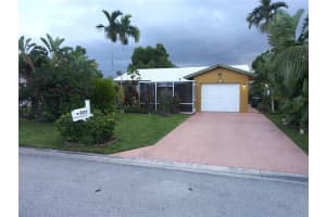 8111 NW 93rd Ter, Tamarac, FL 33321 Sold 10/04/23