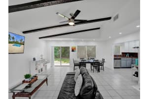 10742 La Placida Dr B-4, Coral Springs, FL 33065 Sold 09/29/23