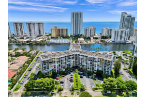 1000 Parkview Dr 414, Hallandale Beach, FL 33009 Sold 10/31/23