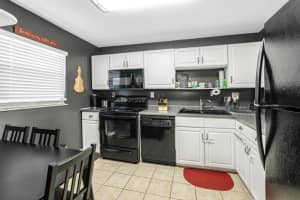 5100 SW 90th Ave APT 210, Cooper City, FL 33328, Sold 09/19/23