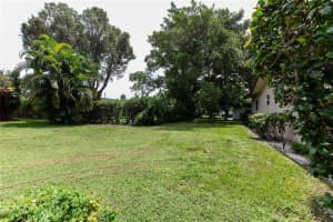 5723 S Bayberry Ln, Tamarac, FL 33319 Sold 10/25/23