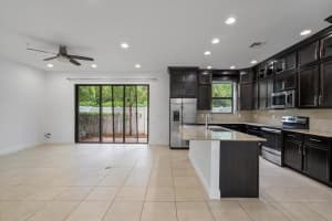 20934 NW 1st St, Pembroke Pines, FL 33029 Sold 09/18/23