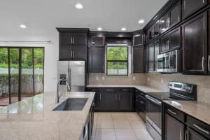 20934 NW 1st St, Pembroke Pines, FL 33029 Sold 09/18/23