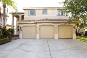 4207 Fox Run Ct, Weston, FL 33331 Sold 09/28/23