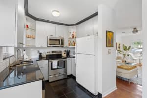 24 NE 20th Ct 6B, Wilton Manors, FL 33305 Sold 09/22/23