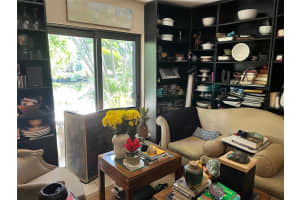 2918 NE 8th Ter 102, Fort Lauderdale, FL 33334 Sold 09/29/23