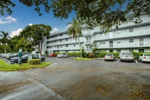 108 Royal Park Dr 1D, Oakland Park, FL 33309 Sold 10/10/23