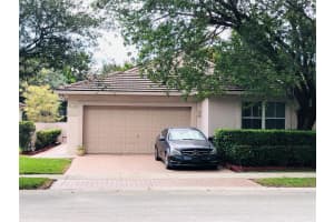 7405 NW 1st Mnr, Plantation, FL 33317 Sold 09/14/23