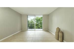 1800 N Andrews Ave 5H, Fort Lauderdale, FL 33311 Sold 12/07/23