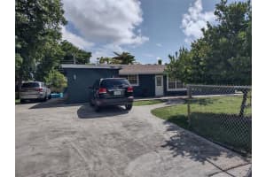201 NW 41st St, Deerfield Beach, FL 33064 Sold 02/22/24