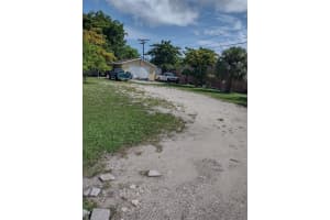 201 NW 41st St, Deerfield Beach, FL 33064 Sold 02/22/24
