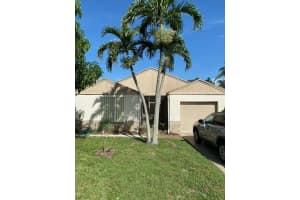 10 Caston Way, Boynton Beach, FL 33426 Sold 11/02/23