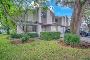 5220 Gate Lake Rd 5220, Tamarac, FL 33319 Sold 09/22/23