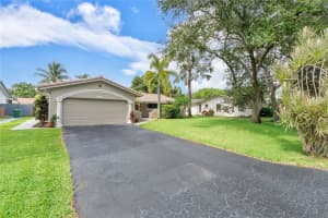 11523 NW 40th CT, Coral Springs, FL 33065 Sold 11/03/23