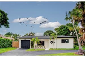 898 NW 7th St, Boca Raton, FL 33486 Sold 11/09/23