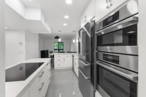 2920 NE 8th Ter 205, Oakland Park, FL 33334 Sold 10/11/23