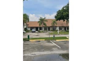 1080 parkside green Unit B, Greenacres, FL 33415 Sold 11/29/23