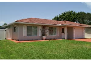 8107 NW 105th Ave, Tamarac, FL 33321 Sold 10/02/23