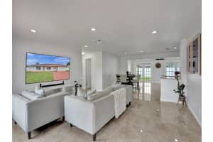 8107 NW 105th Ave, Tamarac, FL 33321 Sold 10/02/23