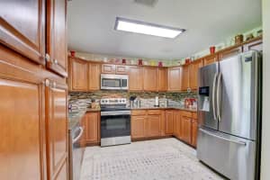 204 Bobwhite Rd, Royal Palm Beach, FL 33411 Sold 09/25/23