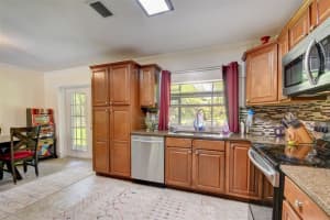 204 Bobwhite Rd, Royal Palm Beach, FL 33411 Sold 09/25/23