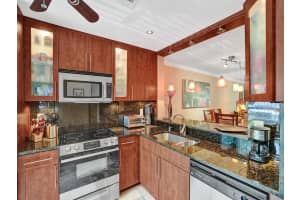 3024 S Oakland Forest Dr APT 3101, Oakland Park, FL 33309, Sold 10/20/23