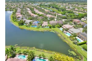 19287 W Hibiscus St, Weston, FL 33332 Sold 12/04/23